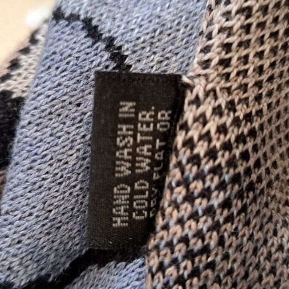 NWT Novica sweater - Picture 7 of 14